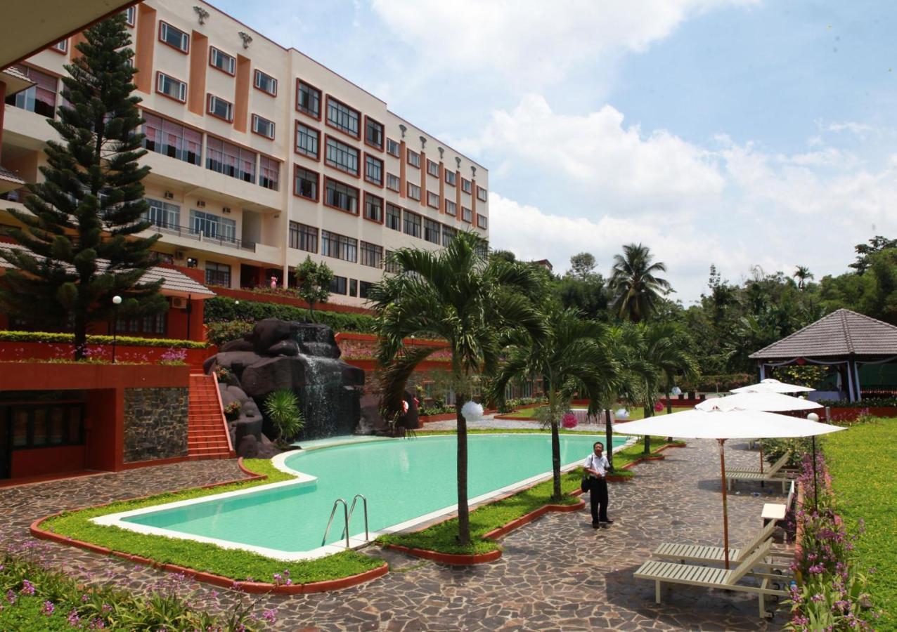 Dam San Hotel Buon Ma Thuot Εξωτερικό φωτογραφία